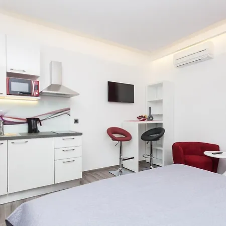 Peragro Apartment *