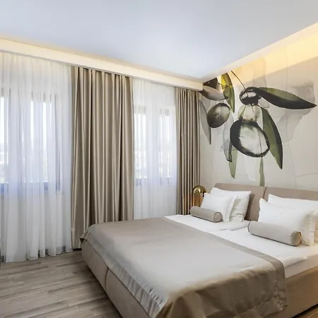 佩拉格罗别墅公寓