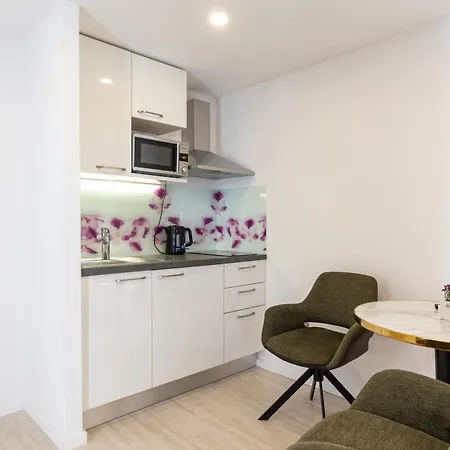 佩拉格罗别墅公寓 * 杜布罗夫尼克