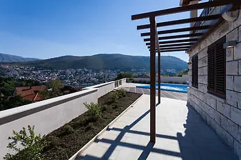 Peragro Apartment