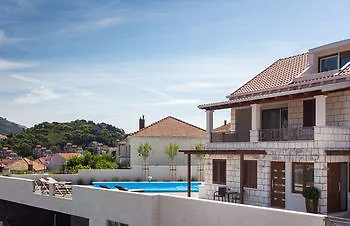 Peragro Apartment