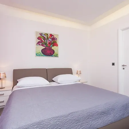 Peragro Apartment *